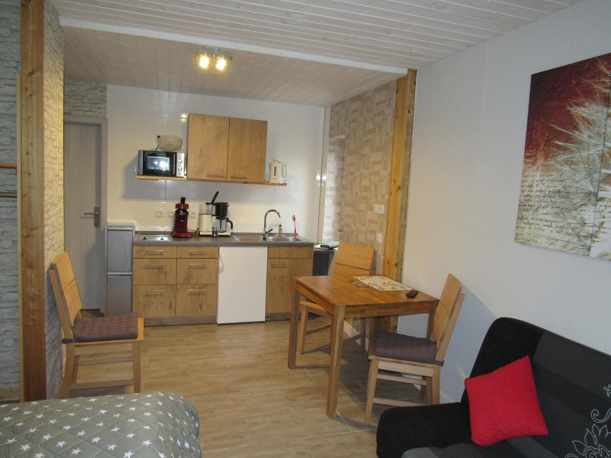 Ferienapartments Am Dorfplatz Langscheid  Ngoại thất bức ảnh